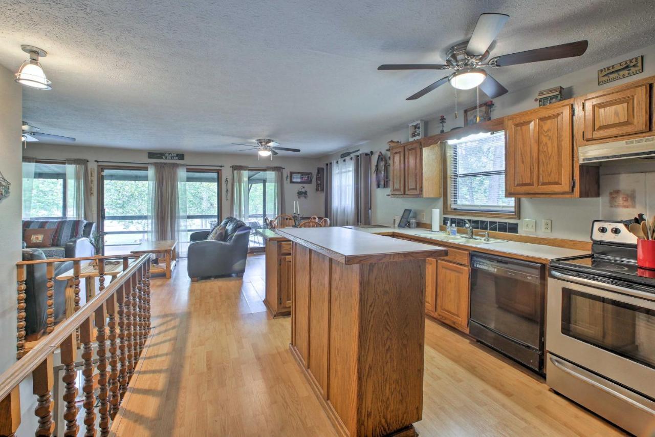 Lakefront Table Rock Home With Fire Pit! Golden 외부 사진