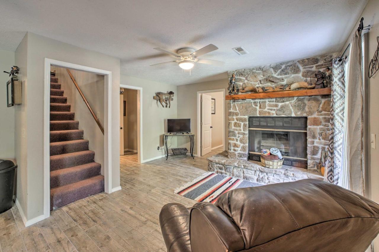 Lakefront Table Rock Home With Fire Pit! Golden 외부 사진